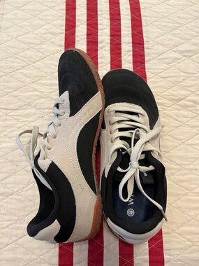 Whitin Black and Cream Retro Track Sneakers